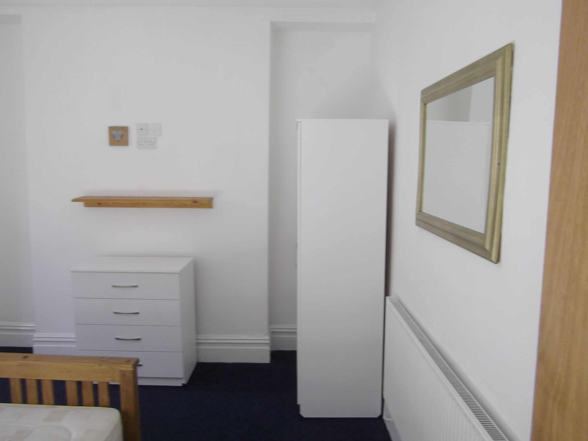 15a Hawthorne Avenue Swansea - image 2
