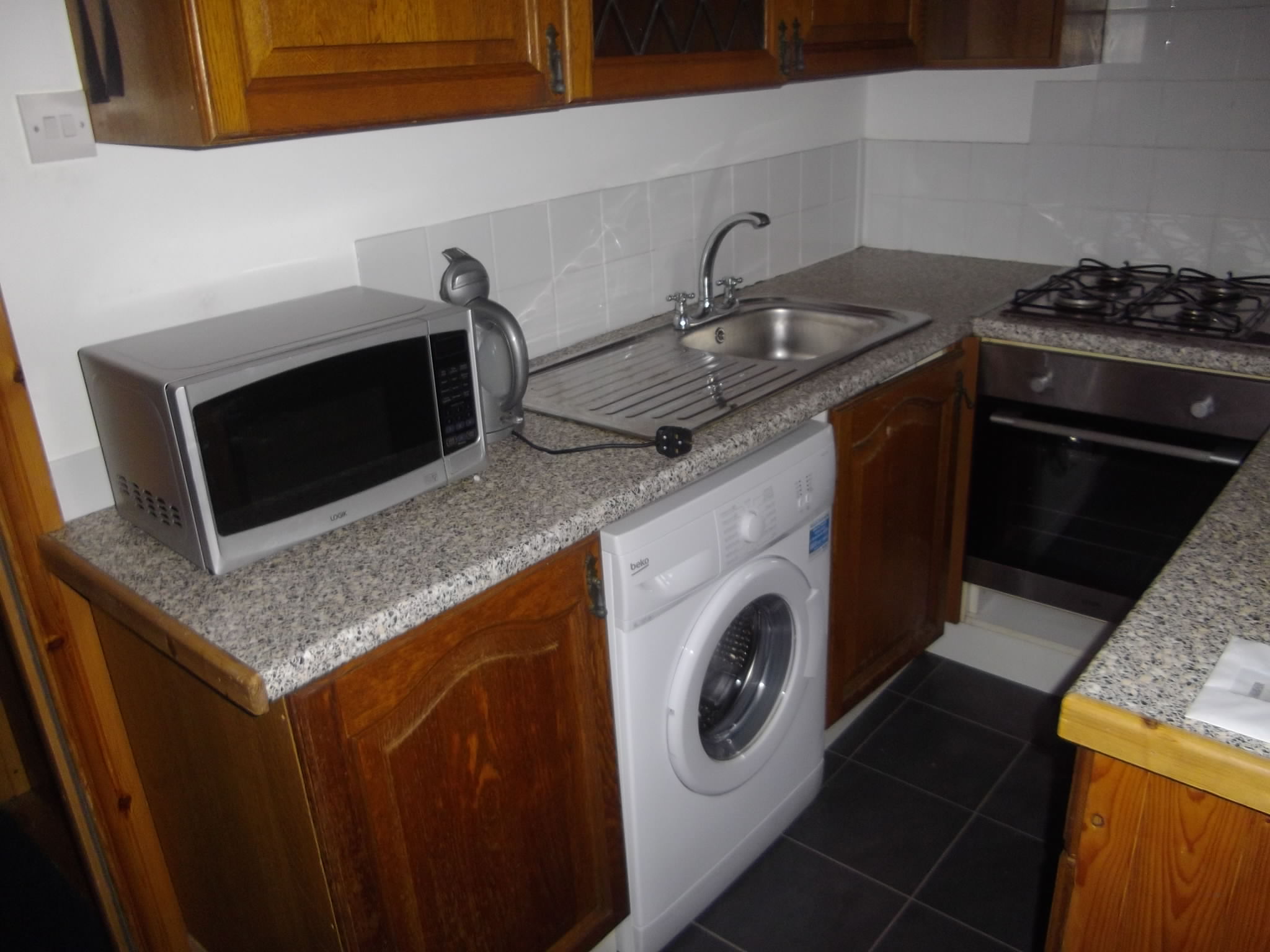 15a Hawthorne Avenue Swansea - image 16