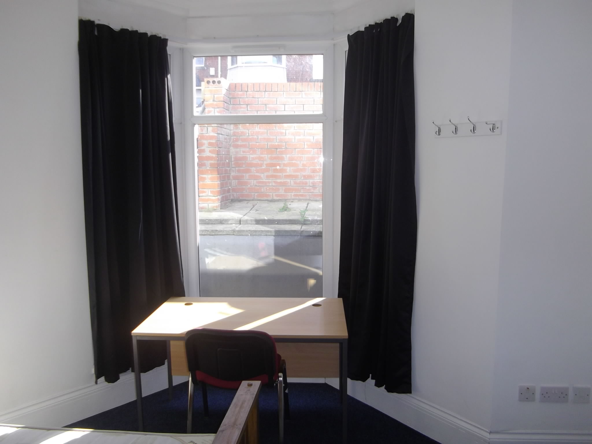 15a Hawthorne Avenue Swansea - image 3