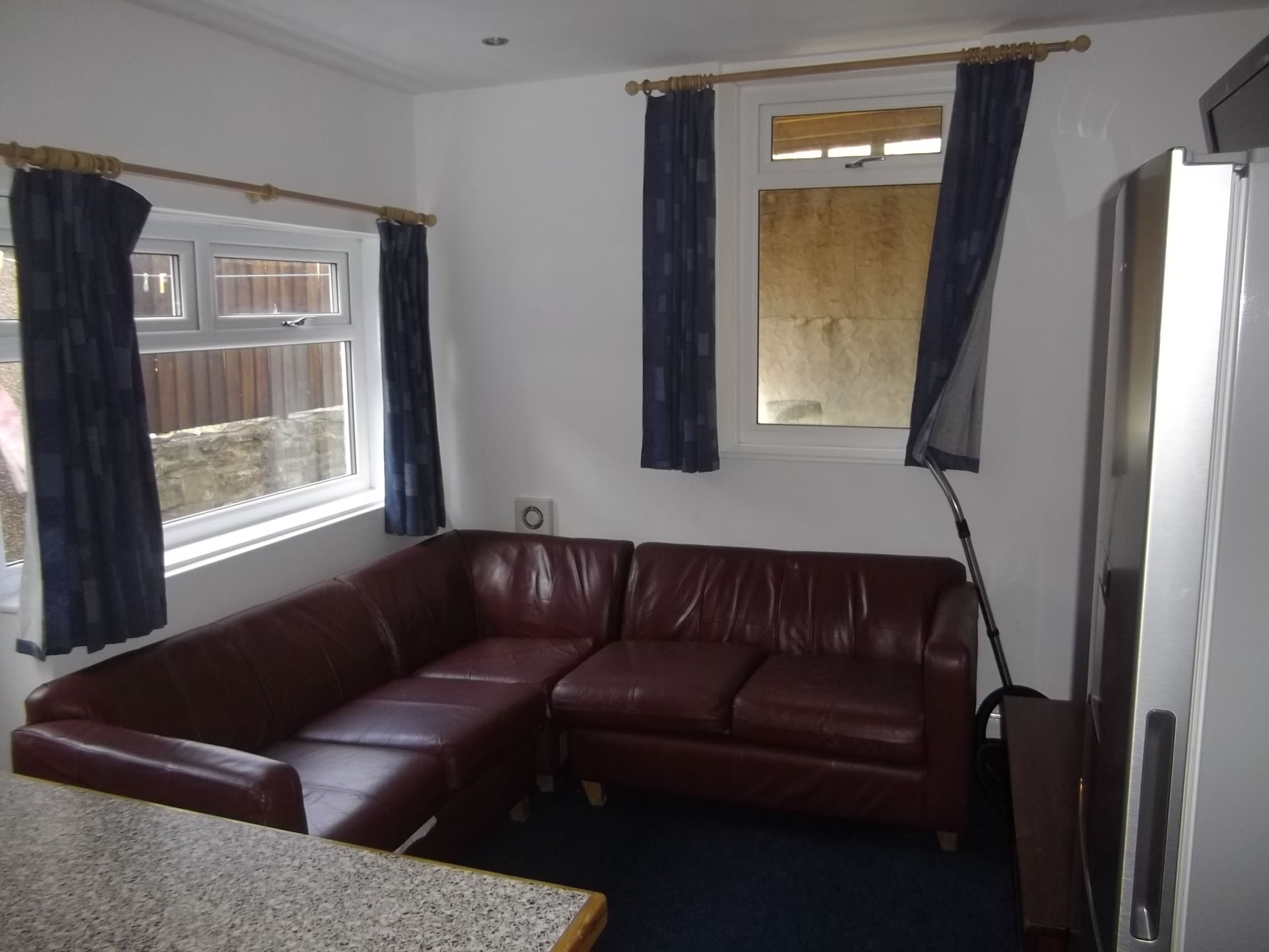 15a Hawthorne Avenue Swansea - image 14