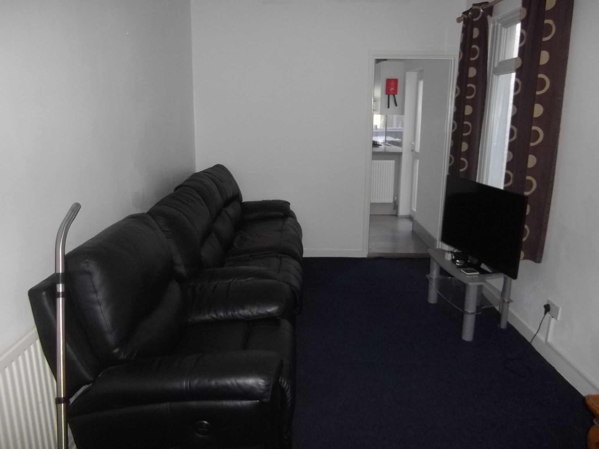 118 St Helens Rd Swansea - image 14