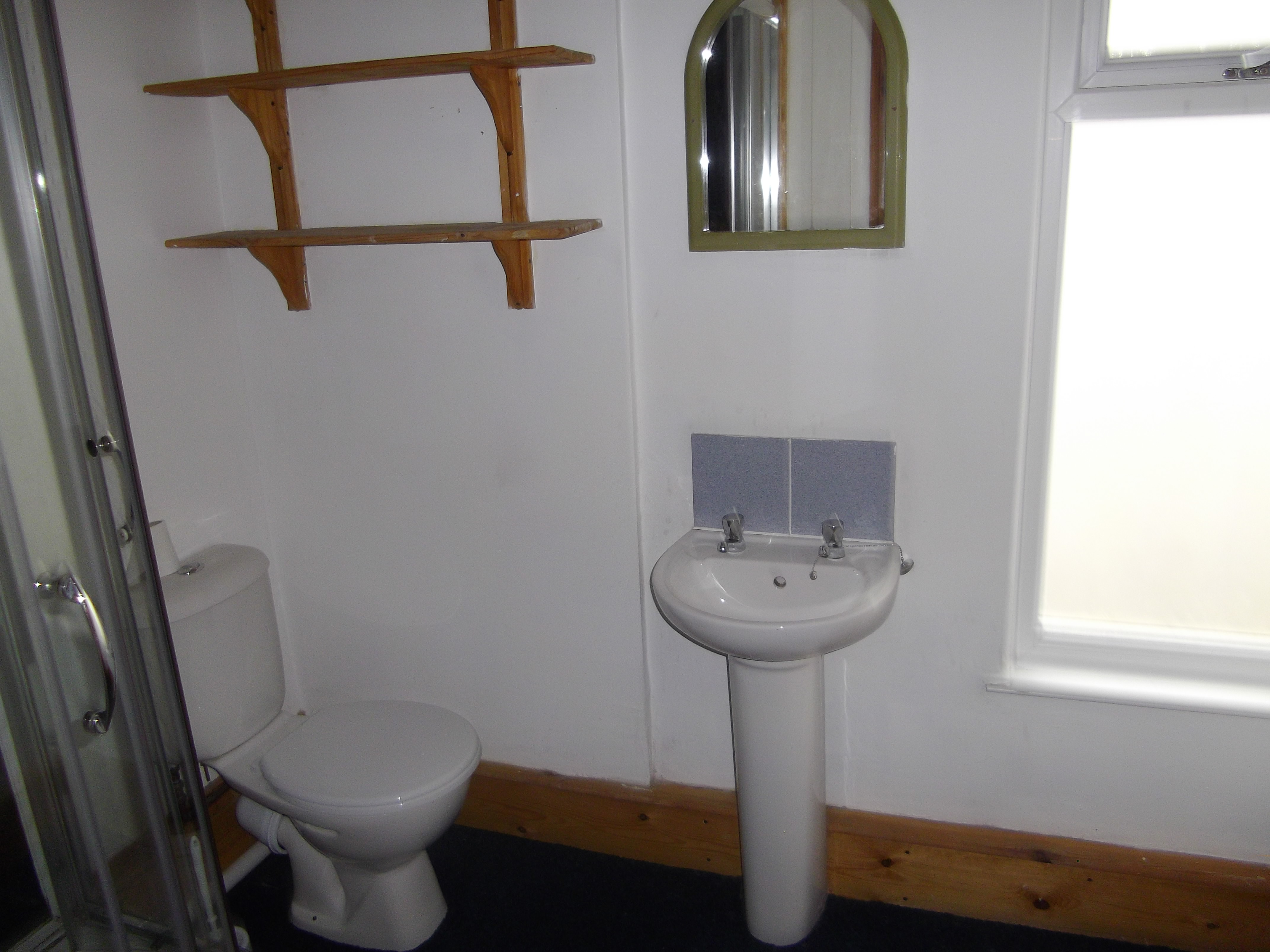 118 St Helens Rd Swansea - image 3