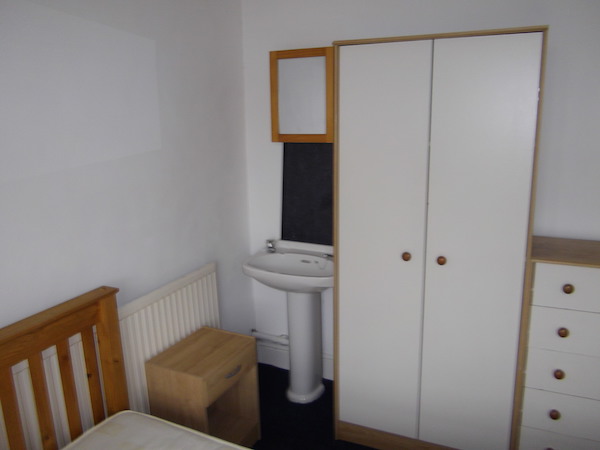 33 Bernard St Swansea - image 20