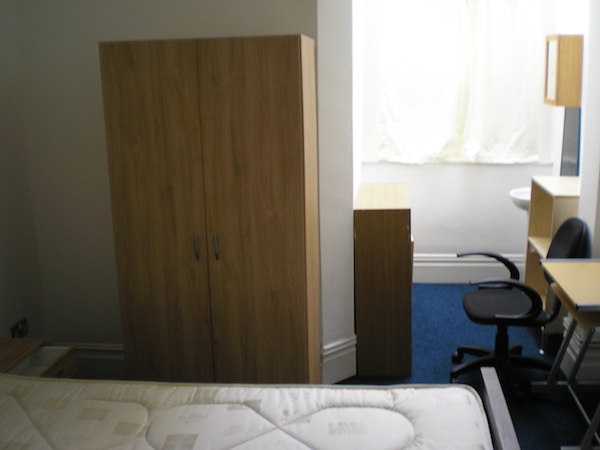 33 Bernard St Swansea - image 18