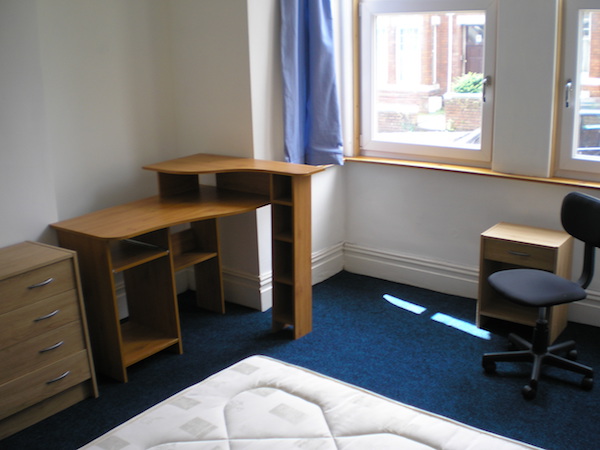 33 Bernard St Swansea - image 15