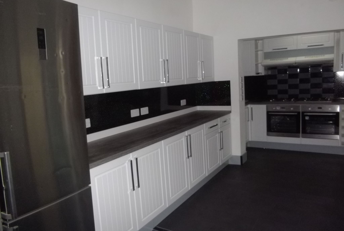 28 Glanbrydan Avenue, Swansea £620 to £650/month inclusive of utilities and Wi-fi - image 3
