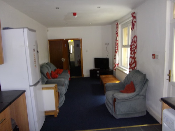 14 Pantygwyder Rd Swansea - image 9