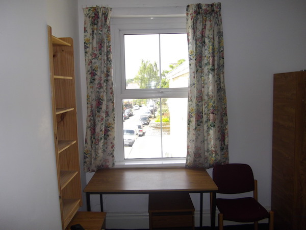 14 Pantygwyder Rd Swansea - image 19