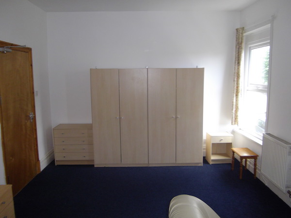 14 Pantygwyder Rd Swansea - image 20