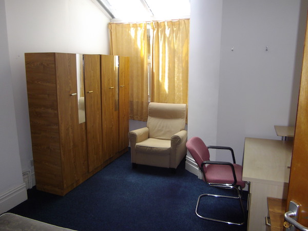 14 Pantygwyder Rd Swansea - image 14