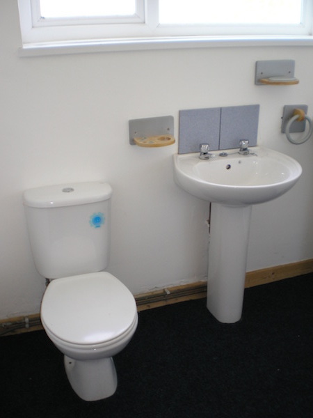 7 Del La Beche Rd Swansea - image 2