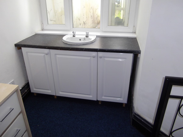 2 Ernald Place Swansea - image 15