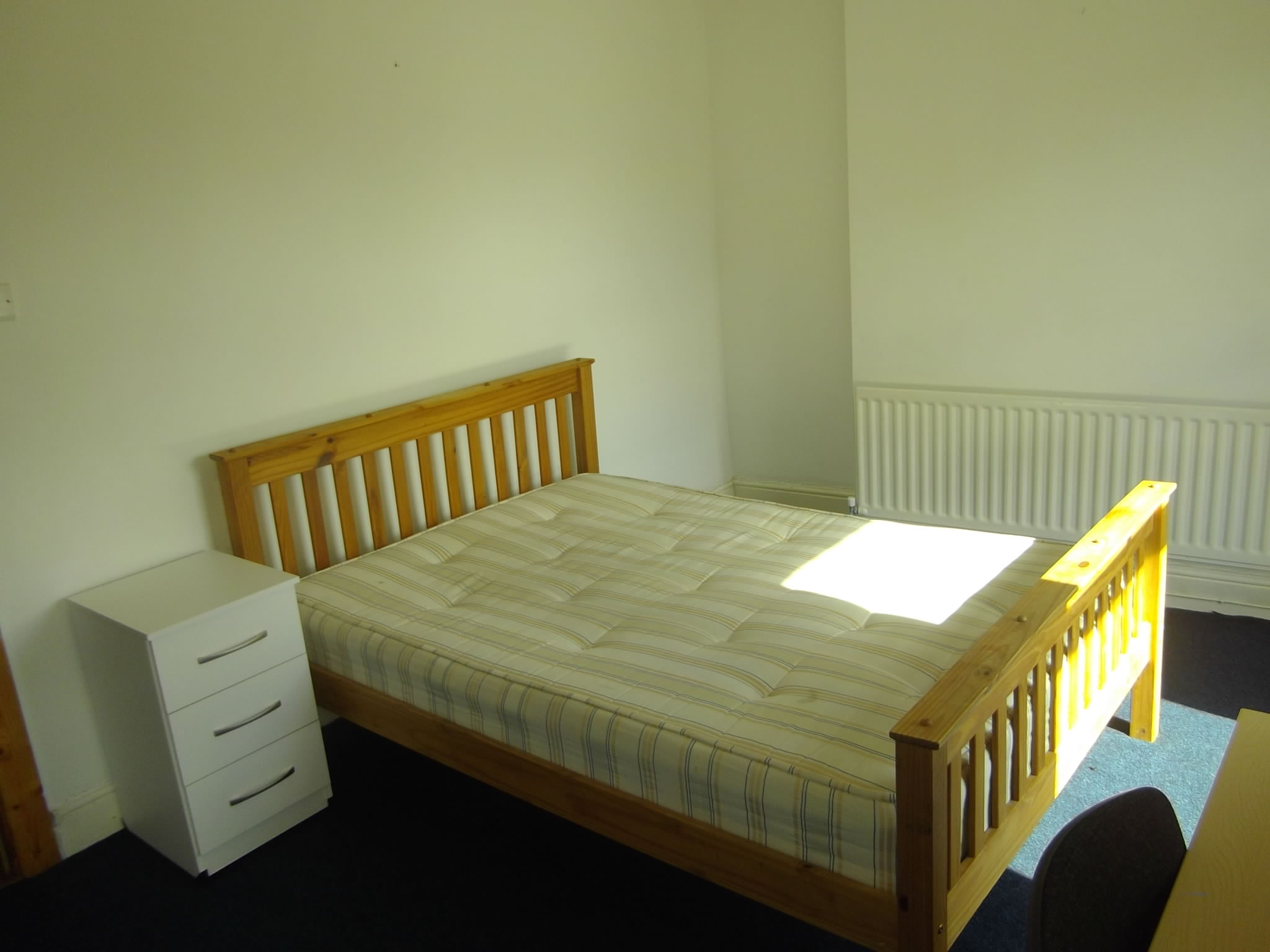 118 St Helens Rd Swansea - image 1